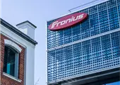 Außenansicht vom Fronius Gebäude
